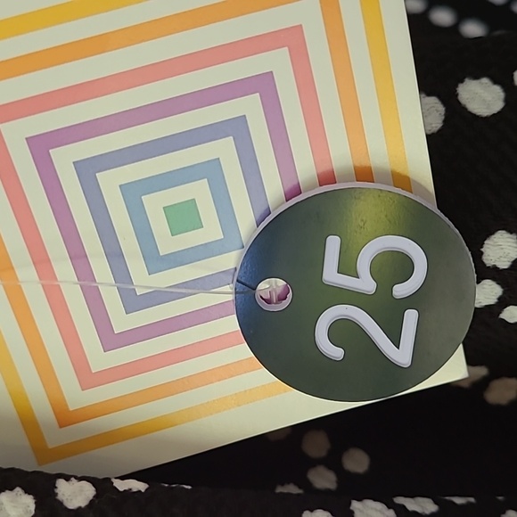 #025 Cassie Skirt Sm - Picture 3 of 3